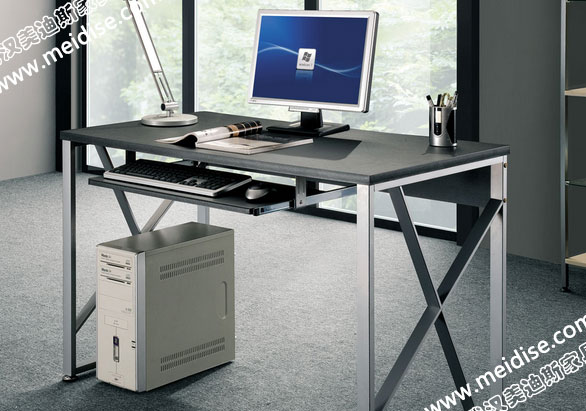 堅持經營的一致性和穩定性 堅持經營的一致性和穩定性